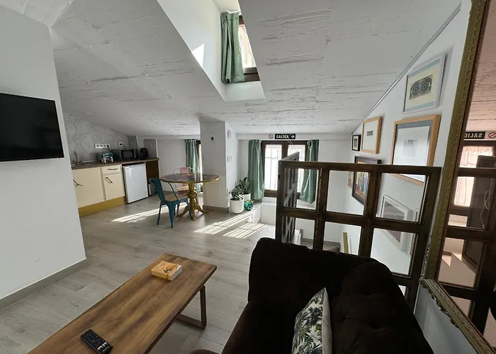 Ateneo Cuenca Suites Con Cocina En El Casco Historico