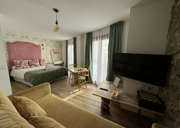 Ateneo Cuenca Suites Con Cocina En El Casco Historico