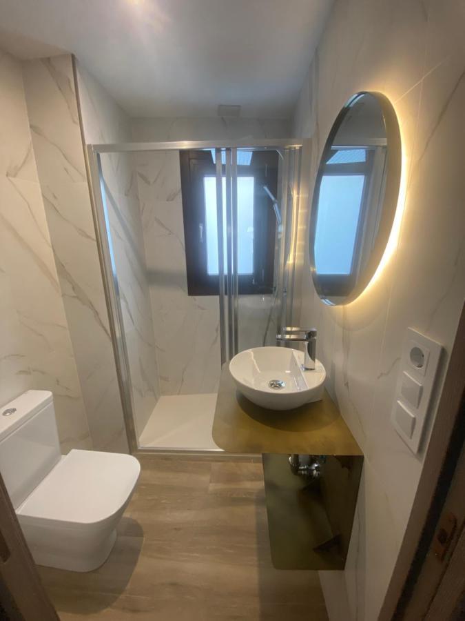 Gasthof Ateneo Cuenca Con Cocina En El Casco Historico 4*